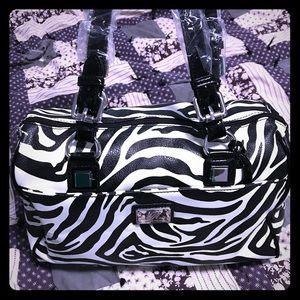 Grace Adele Nala Black Host Exclusive NWT